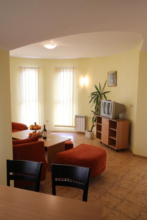 Family Hotel Papi Razlog Room photo